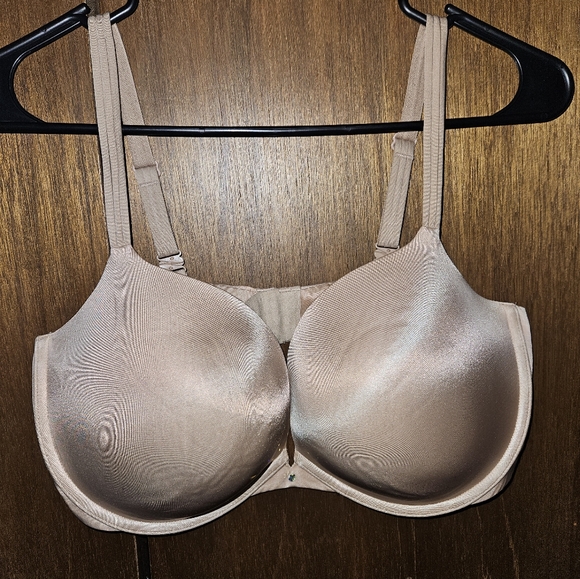 Victoria's Secret Tan Very Sexy Push Up Women's Bra | 40DD - Picture 1 of 4